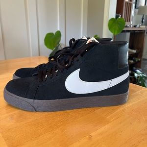 Nike SB Zoom Blazer mids